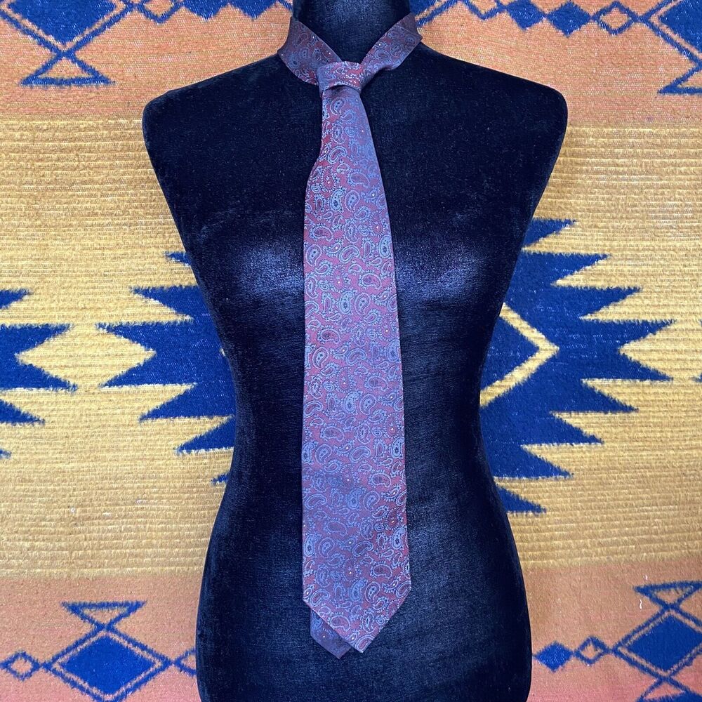 Giorgio Armani Silk Necktie Paisley Vintage Men’s Classic Long